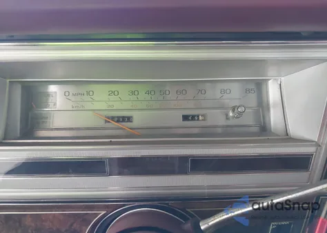 1978 Lincoln Continental z USA, uszkodzony, nr VIN 8YB2A902043